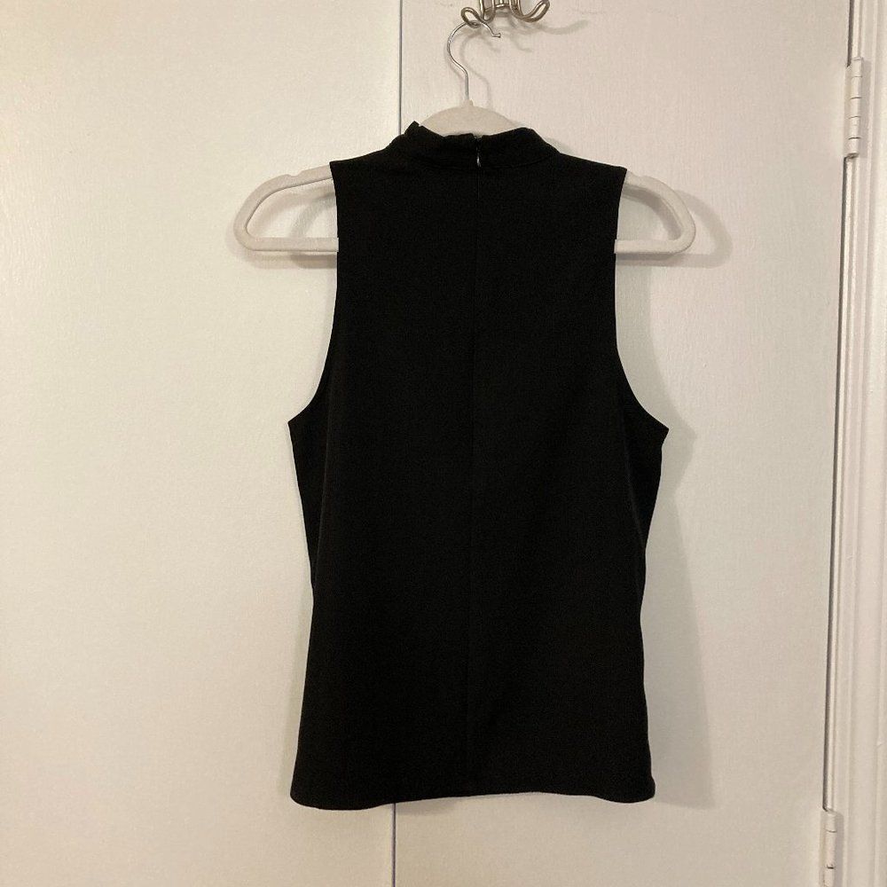 TOBI Tank Top Black V Neck with Choker Size M